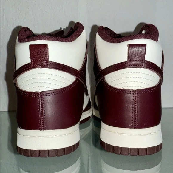 Nike Dunk High Burgundy Crush Womens 7 - Picture 3 of 5